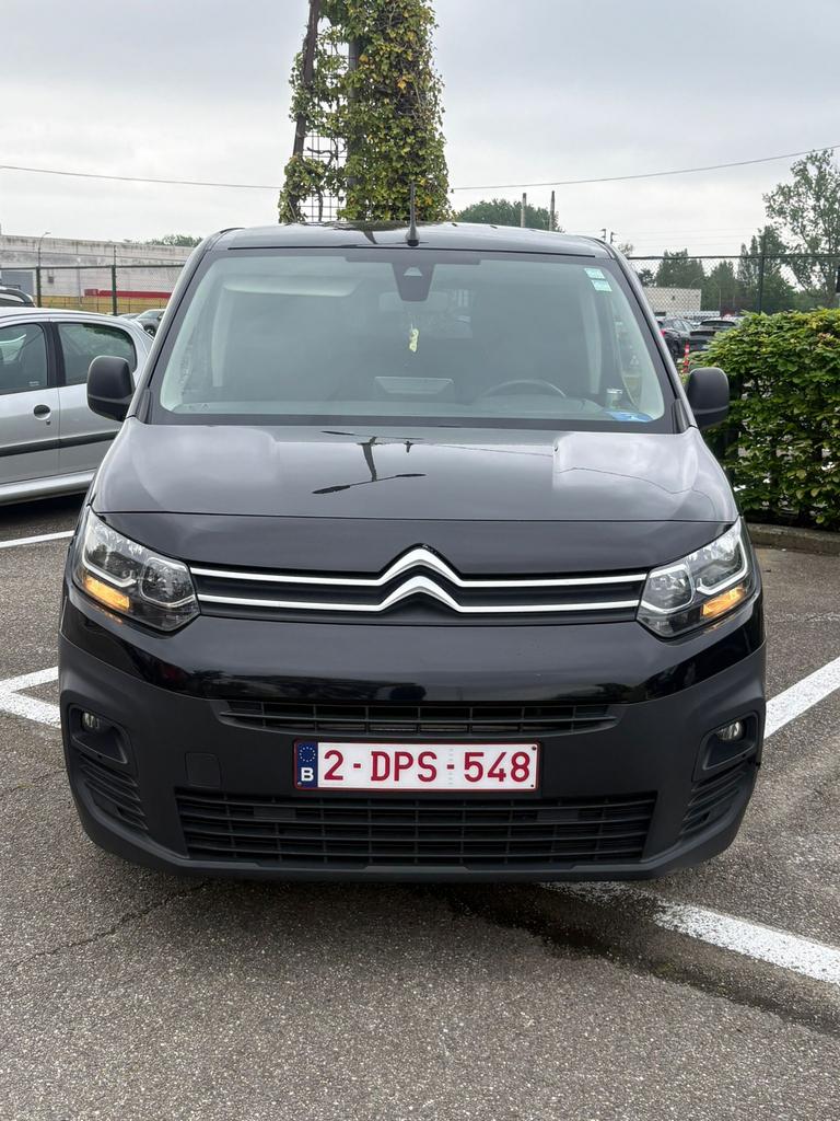 Citroen berlingo 1.5 D 5 zitplaatsen 2020, Auto's, 1495 cc, Zwart, 5 deurs, Te koop