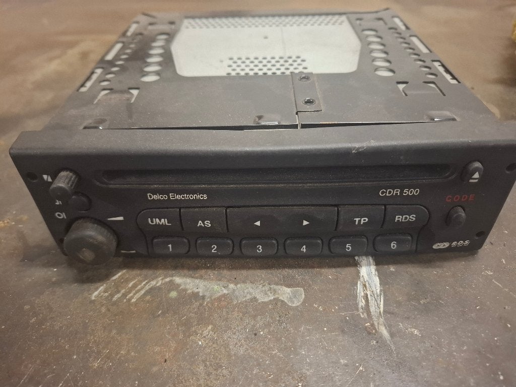 Autoradio cdr 500 voor Opel, Auto diversen, Autoradio's, Ophalen, Zo goed als nieuw
