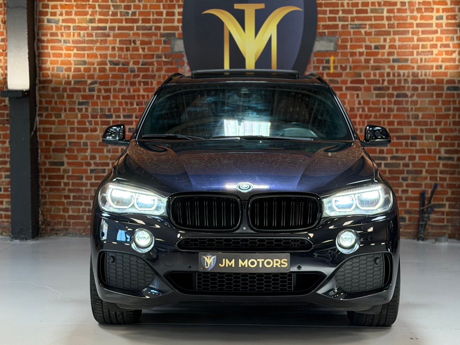 BMW X5 3.0d - M-Pack - LED - Keyless - Cockpit, Autos, BMW, Cuir, Entreprise, Carnet d'entretien, 6 cylindres