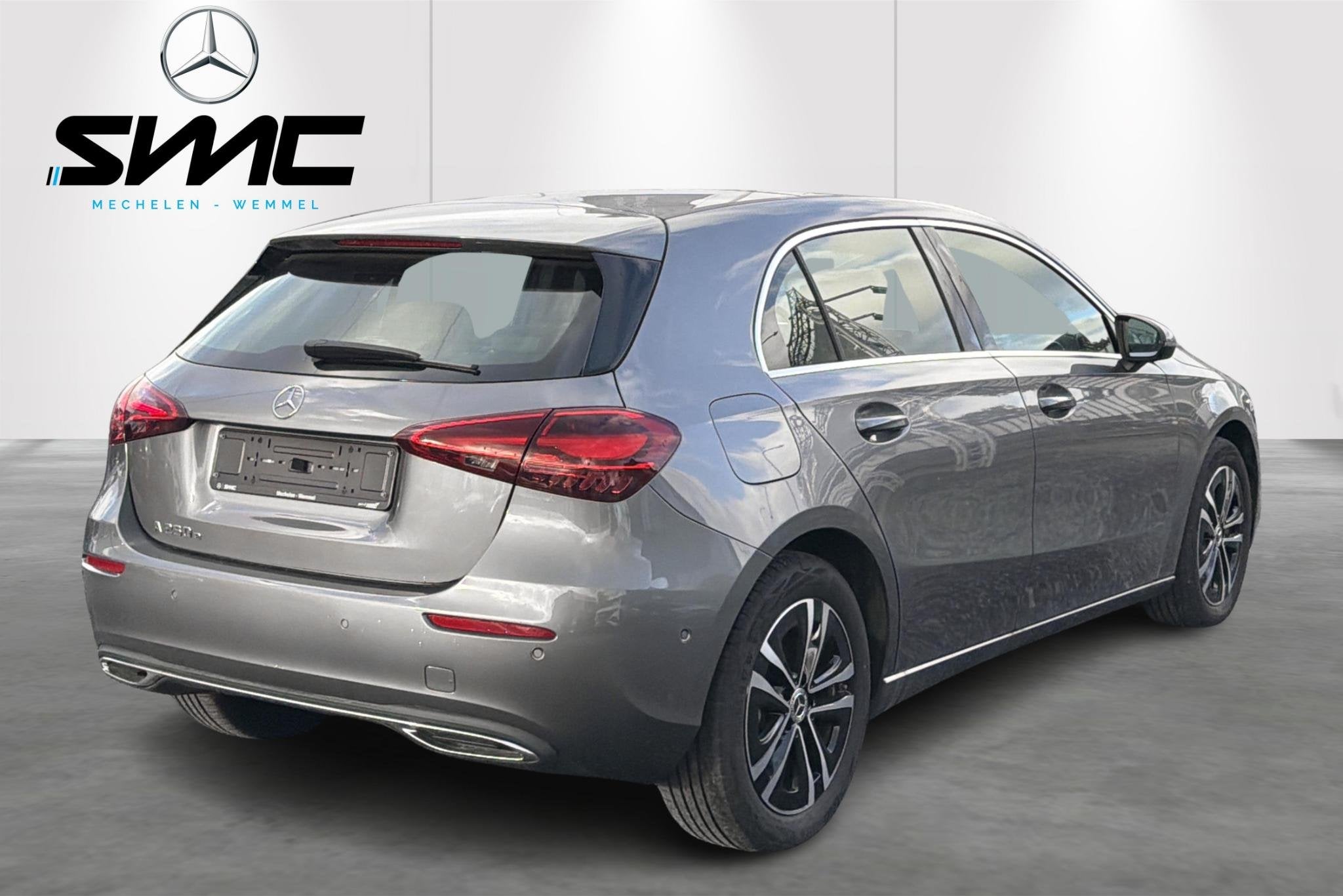 Mercedes-Benz A-klasse A 250 e Business Line ! Toit ouvrant, Autos, Achat, 16 kWh, Hybride rechargeable, Noir