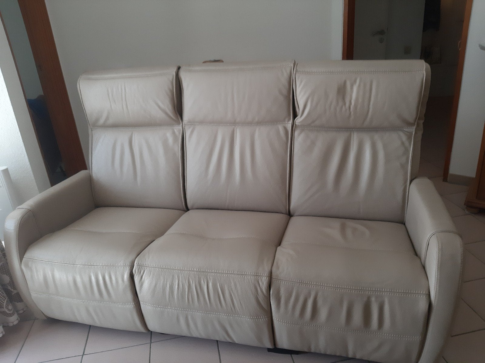 Prachtige lederen relaxzetel – 1 vaste en 2 elektrische 800€, Enlèvement, Comme neuf, Trois personnes, Cuir