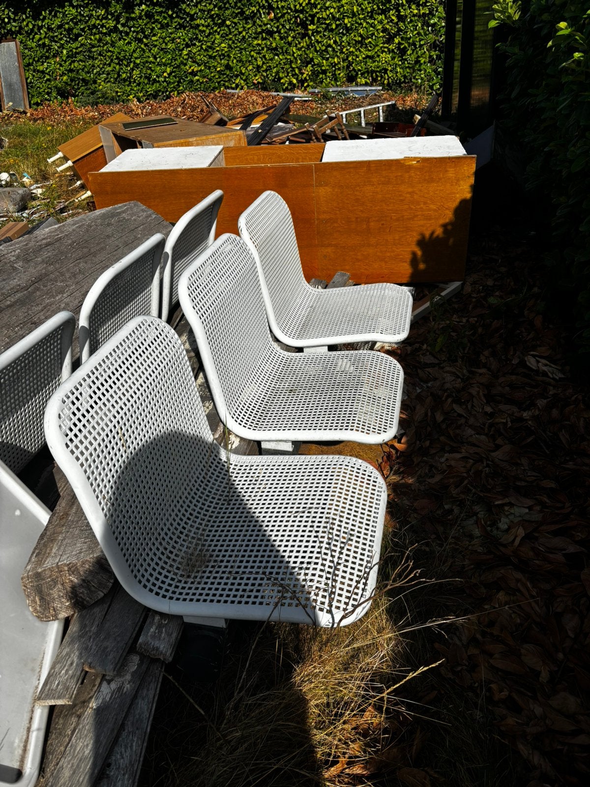 Gratis 12 vintage stationsstoelen/wachtkamerstoelen 3 rijen, Tuin en Terras, Tuinstoelen, Ophalen, Gebruikt, Metaal