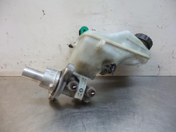 Hoofdremcilinder van een Opel Corsa (Corsa D 07-), Auto-onderdelen, Gebruikt, -, -, Opel