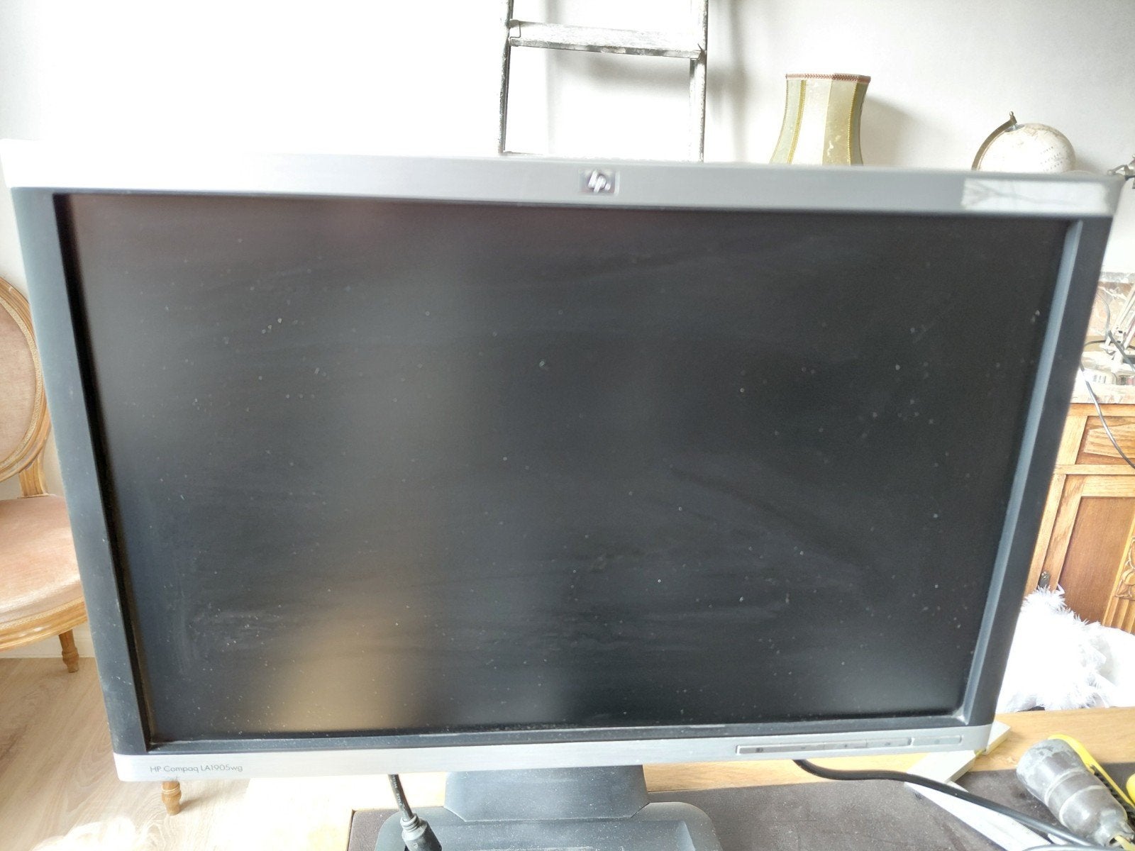 HP computer scherm monitor 19inch, Computers en Software, Ophalen of Verzenden