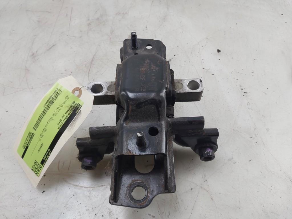 VERSNELLINGSBAKSTEUN Skoda Fabia III Combi (NJ5), Gebruikt, Skoda