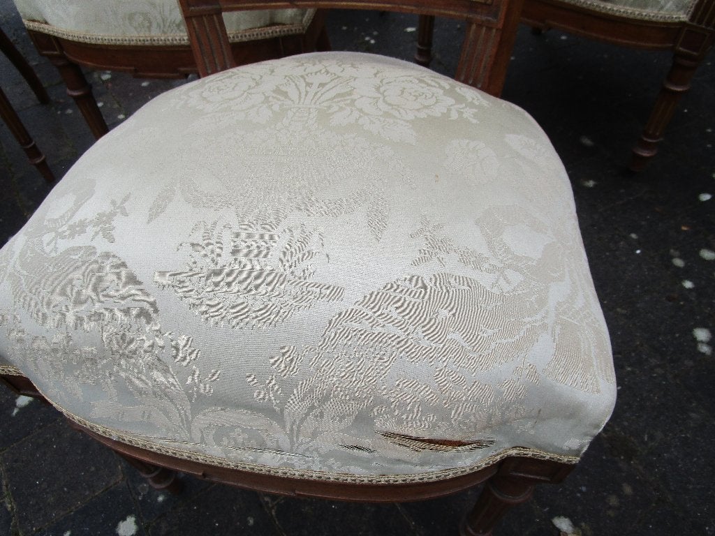 salon de style Louis XVI, Enlèvement