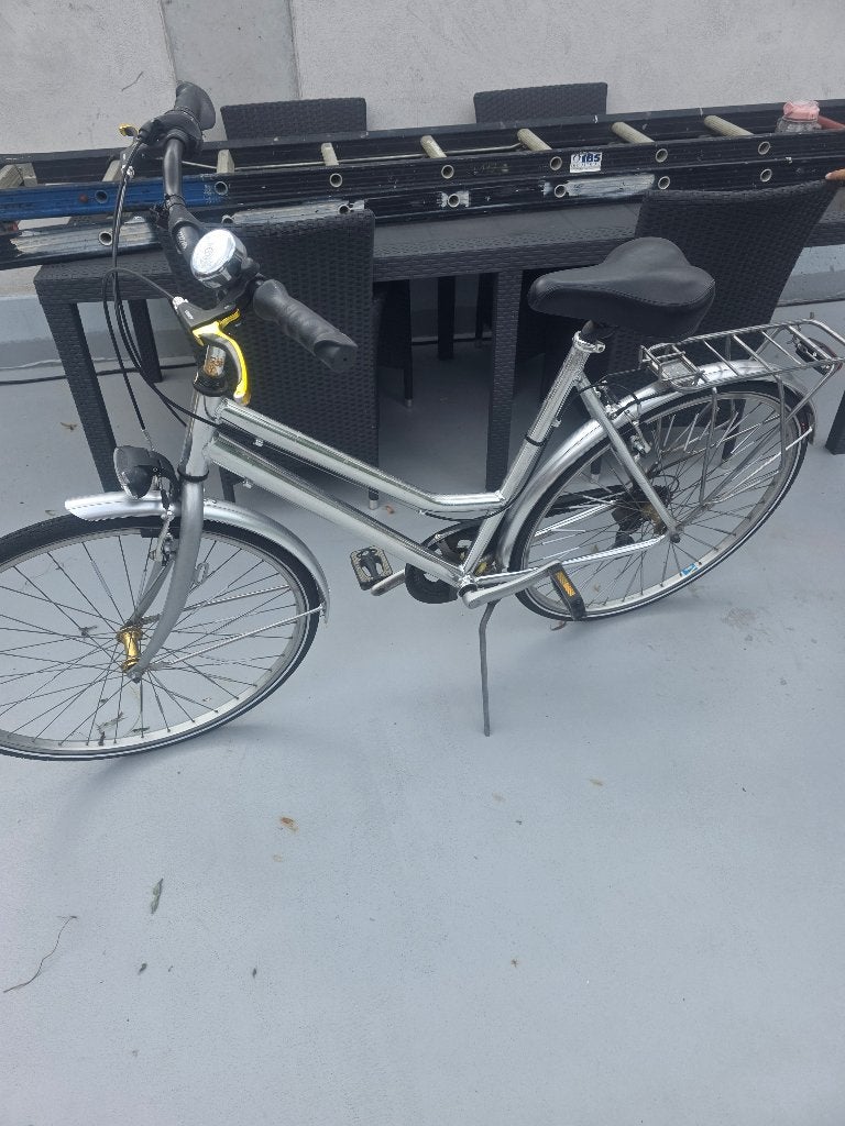 Dames fiets, Ophalen, Gebruikt