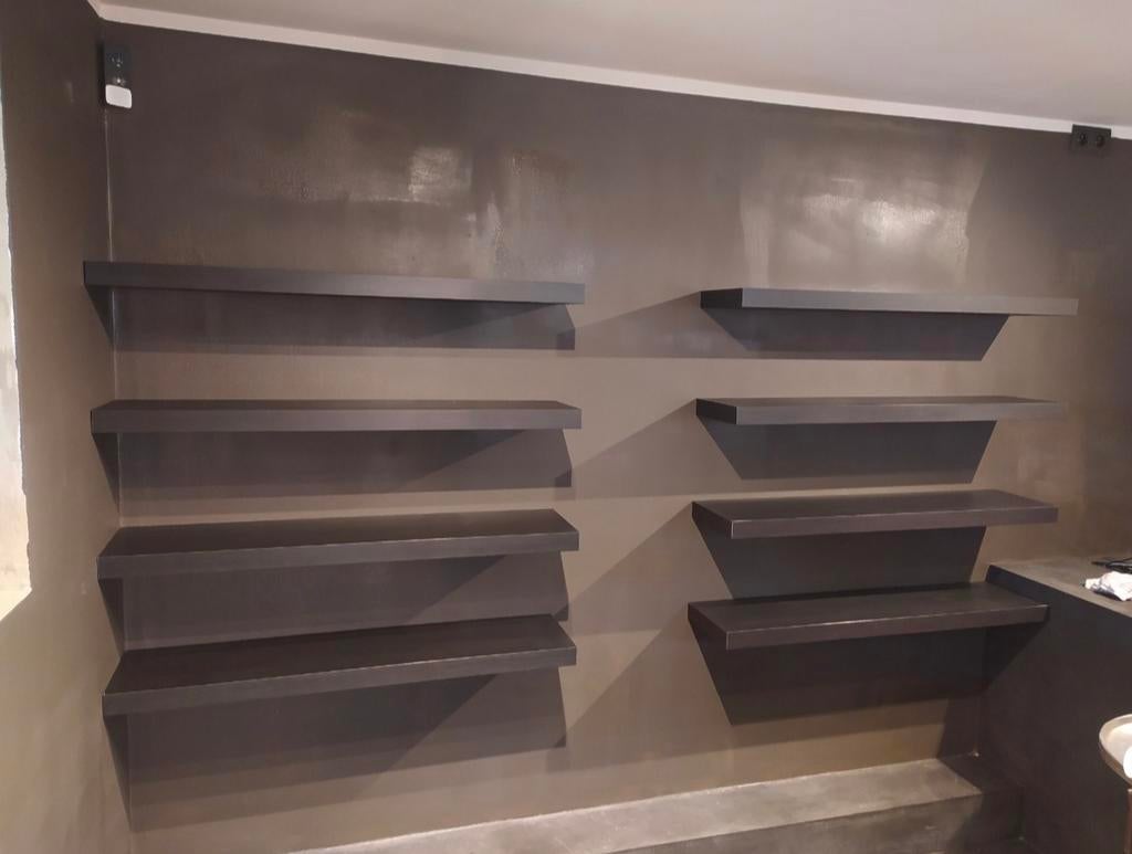 Ikea wand plank, Enlèvement