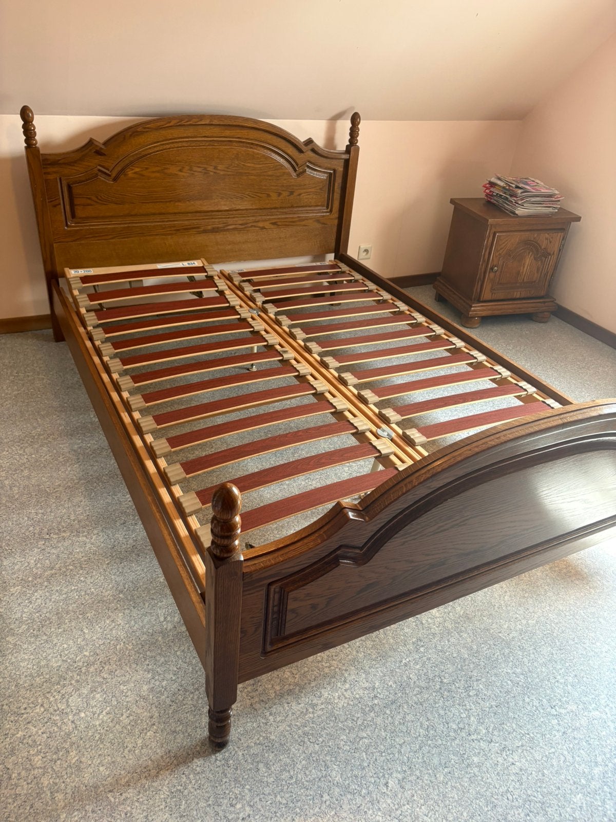 Sommier tête et pieds relevables, cadre de lit et 2 chevets, Ancien, 140 cm, Brun, Enlèvement