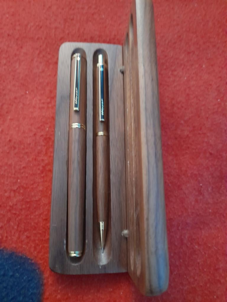Clipper twist en bois de noyer, Enlèvement ou Envoi