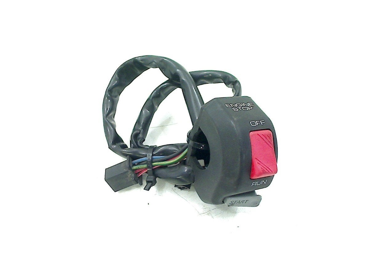 COMMUTATEUR DROIT Yamaha, Yamaha Motor Europe N.V., Utilisé, Customersupport@yamaha-motor.co.uk, Koolhovenlaan 101
1119 NC  Schiphol-Rijk, NL