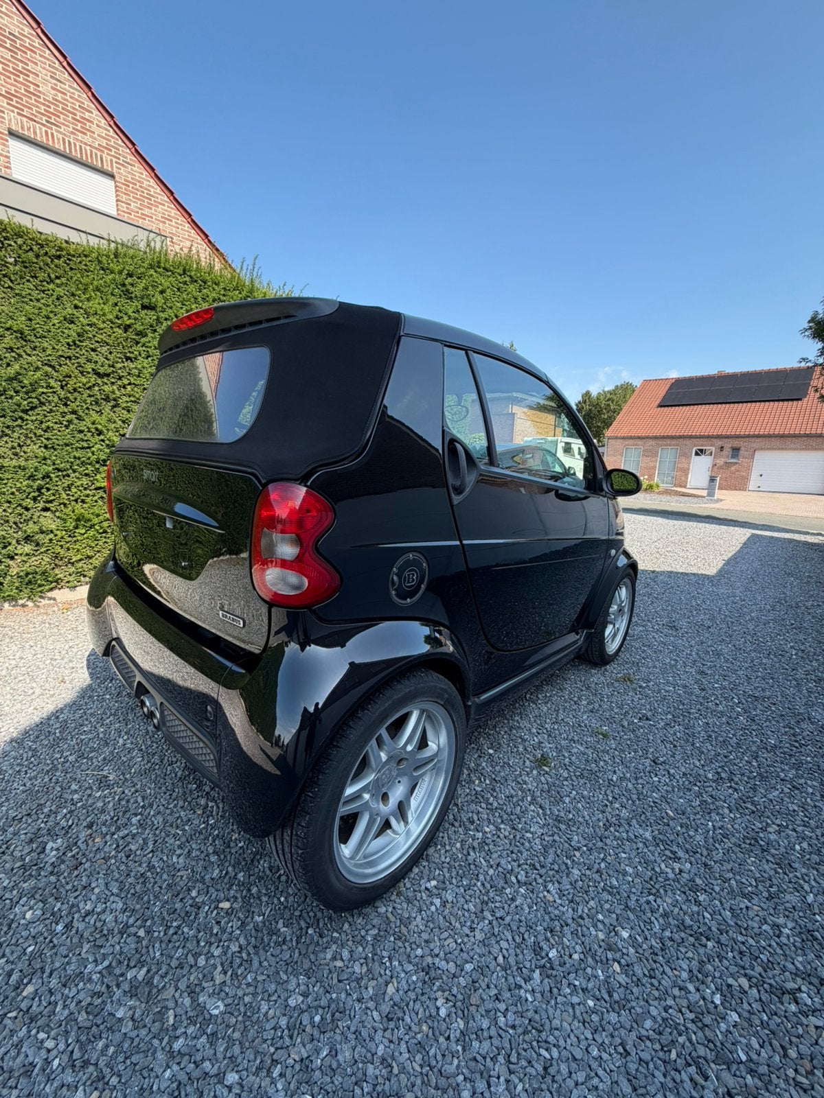 Smart fortwo BRABUS CABRIO - TOPOCCASSIE, Autos, Cuir, Achat, Entreprise, Noir
