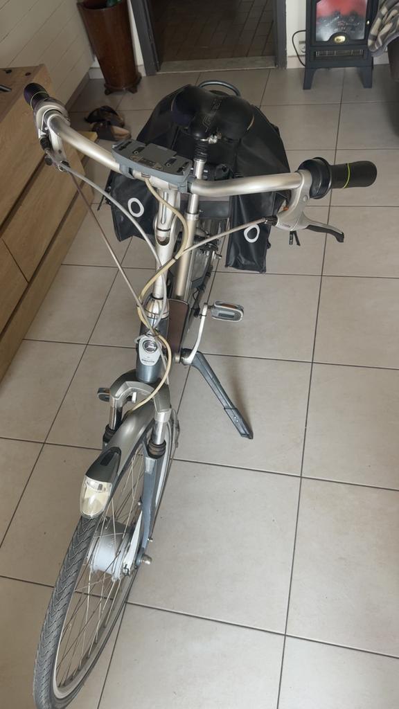 Gazelle elektrische fiets, Fietsen en Brommers, Fietsen | Vouwfietsen, Ophalen of Verzenden, Zo goed als nieuw