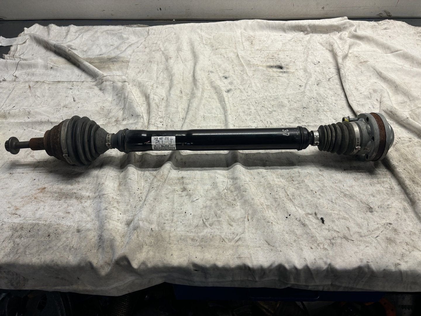Volkswagen Golf VI / 6 Aandrijfas Rechtsvoor 1K0407272LL, Auto-onderdelen, Gebruikt, -, Volkswagen, -