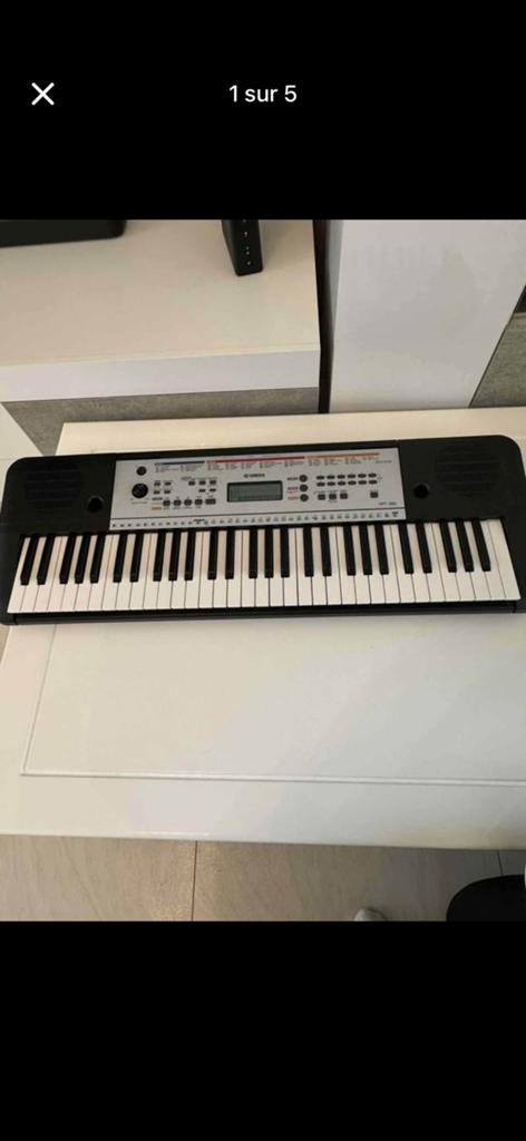 Piano electrique, Musique & Instruments, Enlèvement, Comme neuf