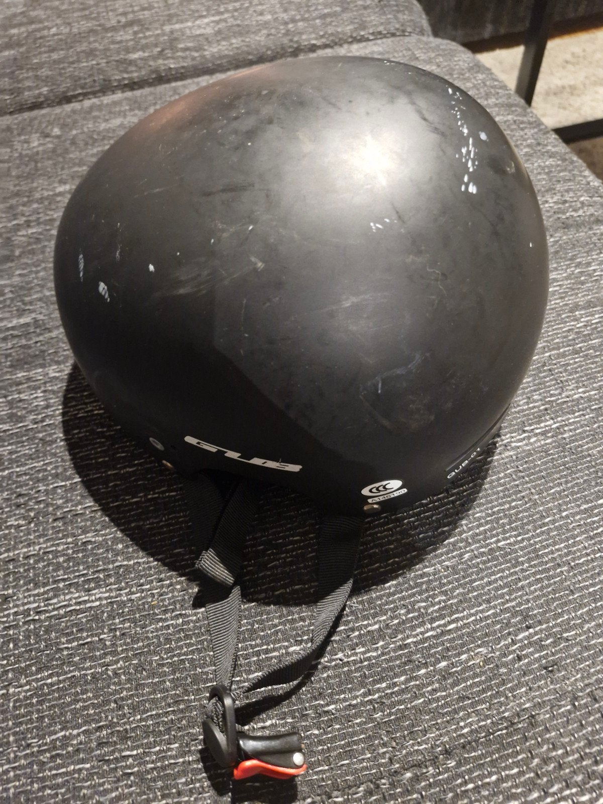 helm, Ophalen