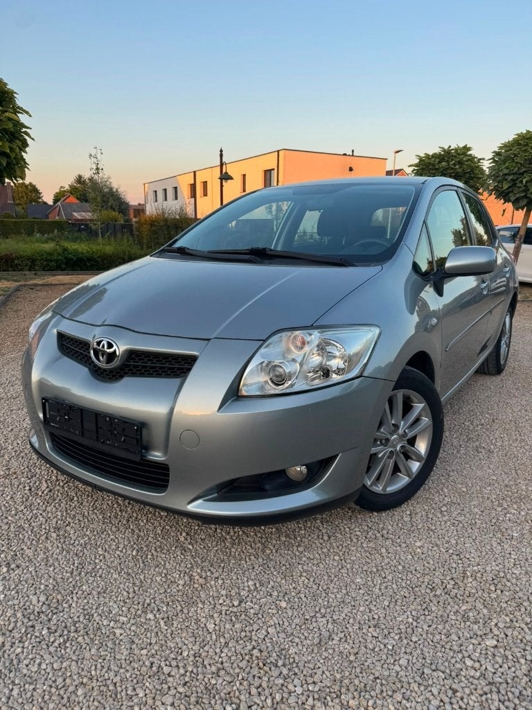 Toyota Auris 1.4 Essence (2008) — 144000 km • Airco, Autos, Achat, Boîte manuelle, Entretenue par le concessionnaire, Particulier