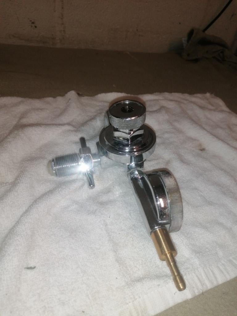 Détendeur oxygenotherapie plongée, Sports nautiques & Bateaux, Plongée, Enlèvement ou Envoi