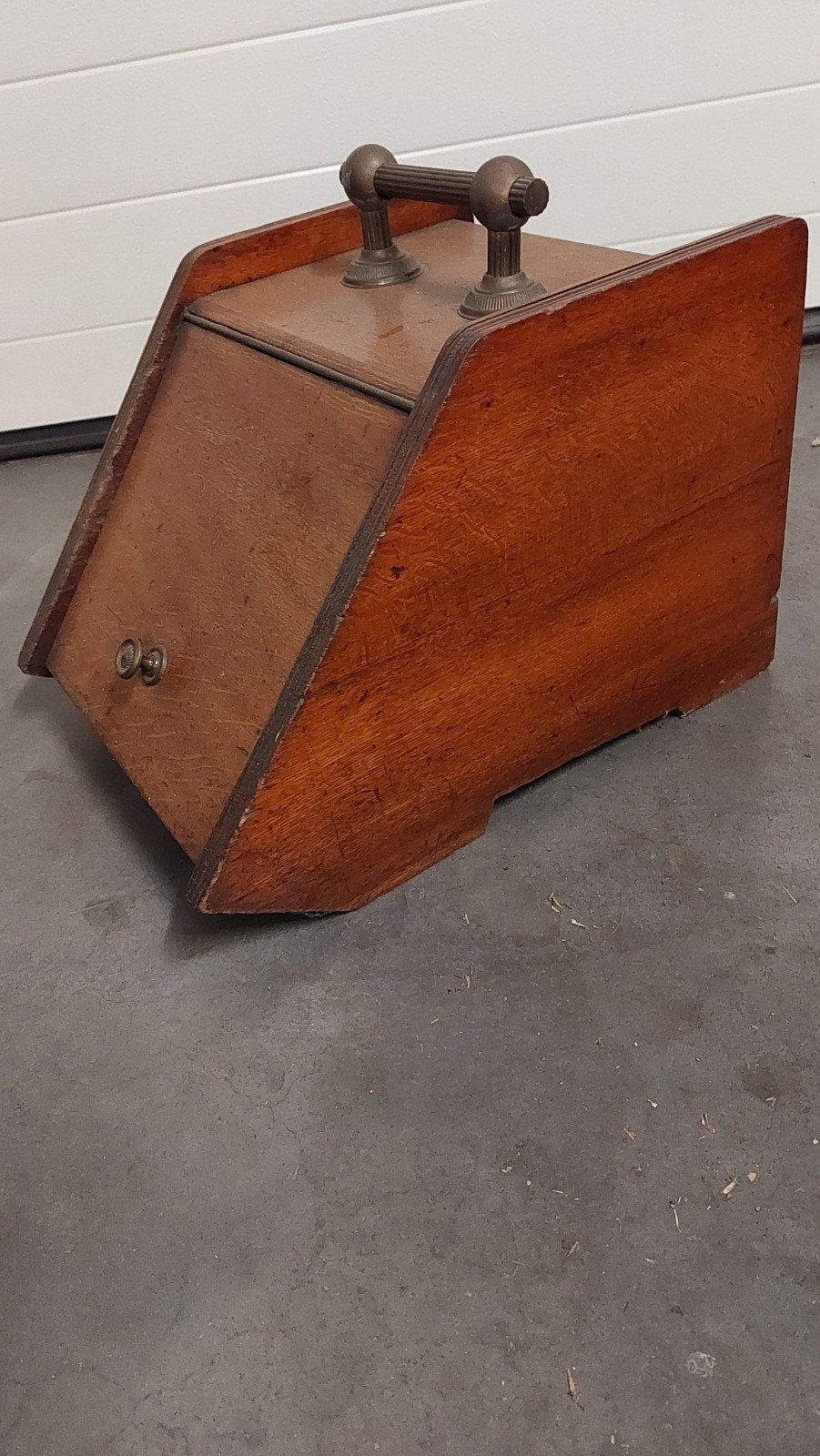 petit meuble ancien pour cireur de chaussures., Enlèvement