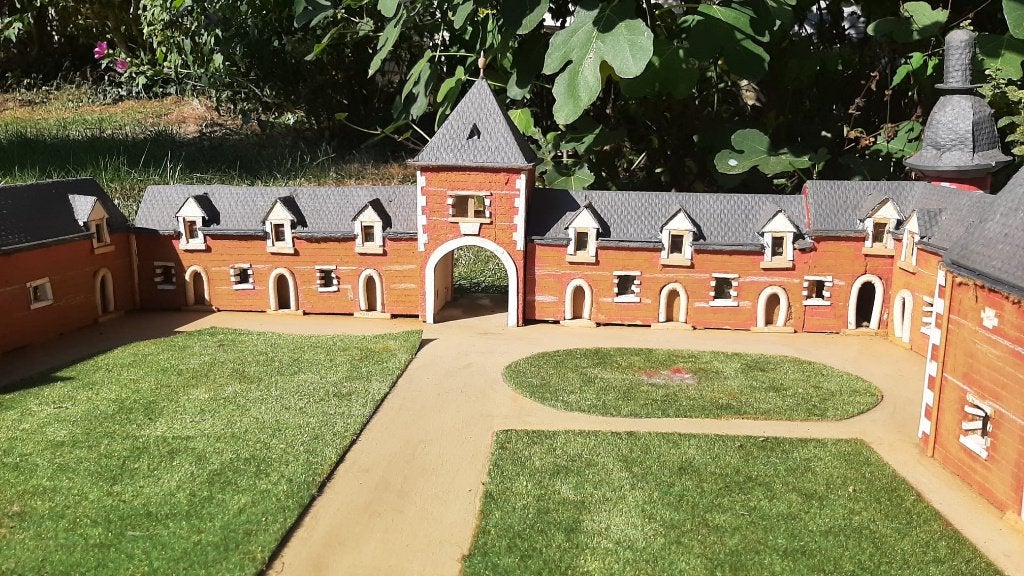 modelbouw, handgemaakt model, abdij van Ramée, boerderij, Hobby en Vrije tijd, Ophalen, Gebruikt