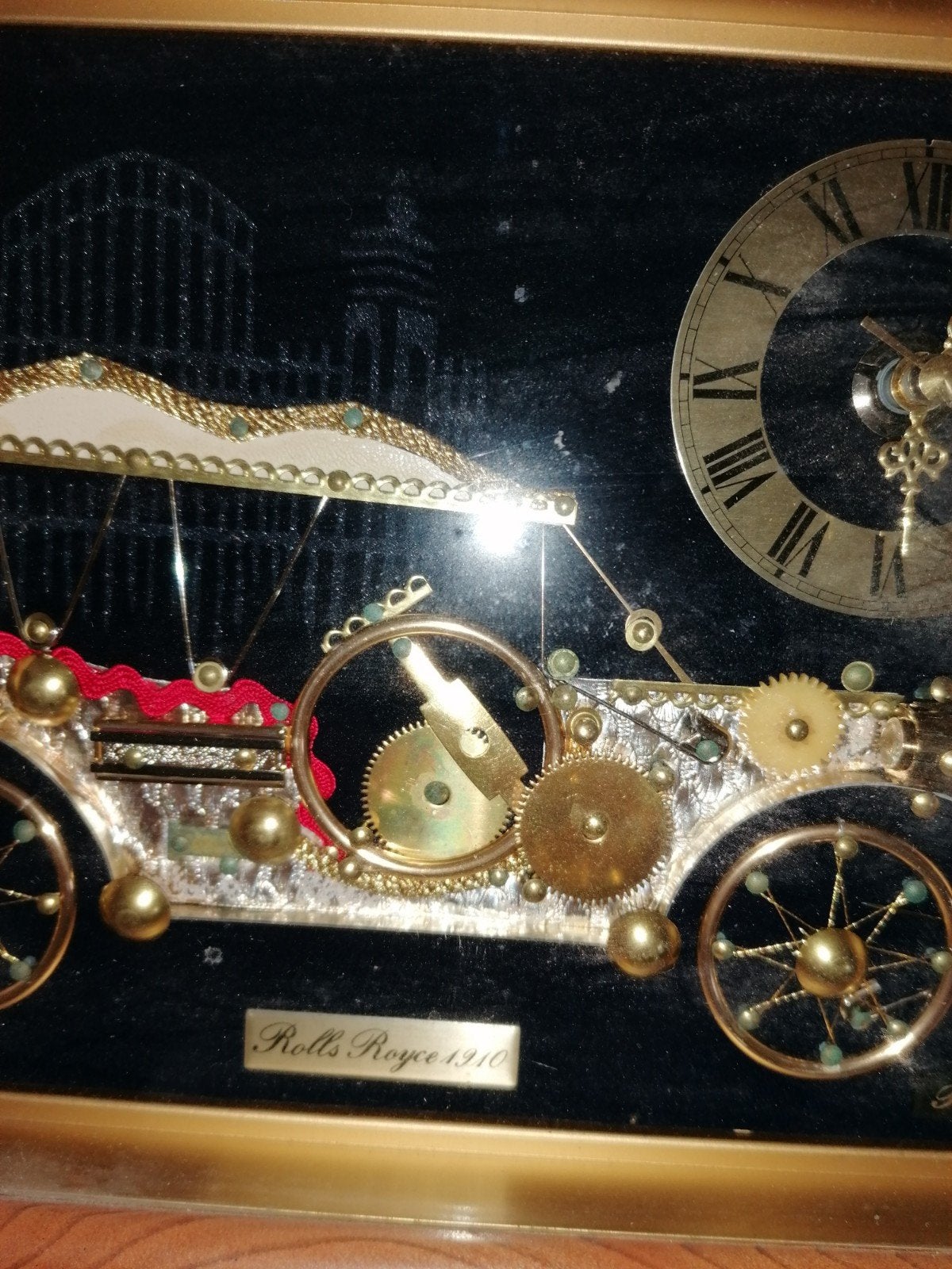 met zilver en goudkleurige tinten, Ophalen