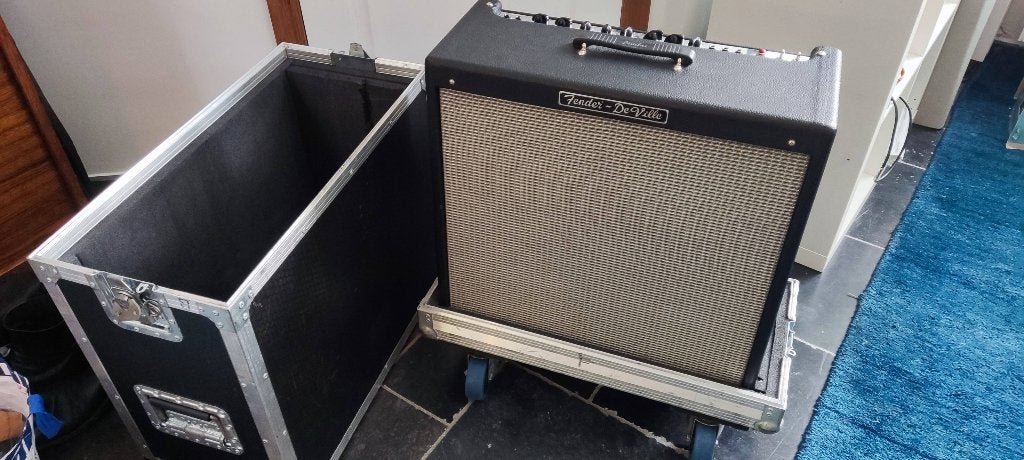 Vintage Fender versterker Hot Rod Deville USA met flightcase, Enlèvement, Comme neuf, Guitare, 50 à 100 watts