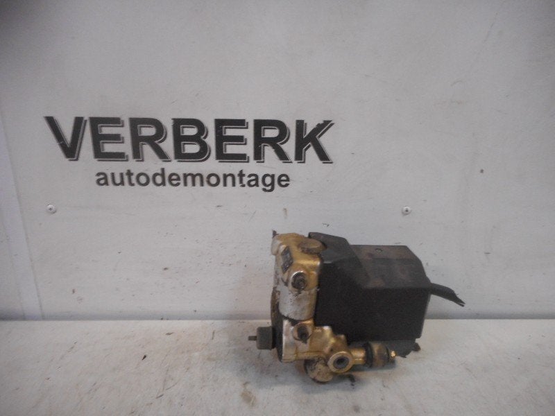 ABS POMP Mercedes-Benz 190 (W201) (bosch0265200043), Robert Bosch AG, Gebruikt, Mercedes-Benz, Robert-Bosch-Allee 1
74232  Abstatt, DE