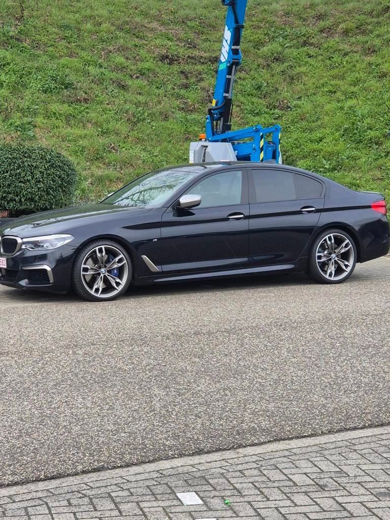Bmw 550i, Autos, BMW, Particulier, Série 5, Essence, Automatique, Quatre roues motrices / 4X4, Enlèvement