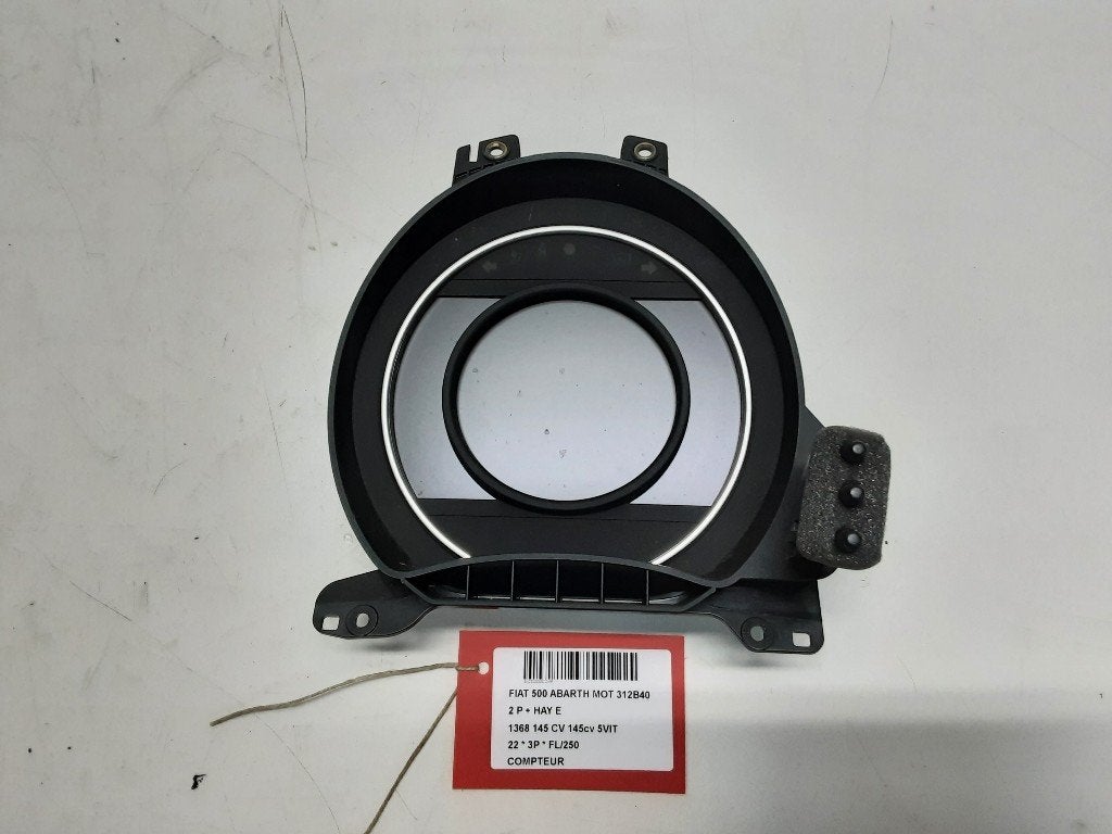 COMPTEUR DE VITESSE Abarth 500 / 595 / 695 (7357510430), Mevr. I. Hauben, Utilisé, Autres marques automobiles, Rue de l'Espoir 34 34
4030  GRIVEGNÉE, BE