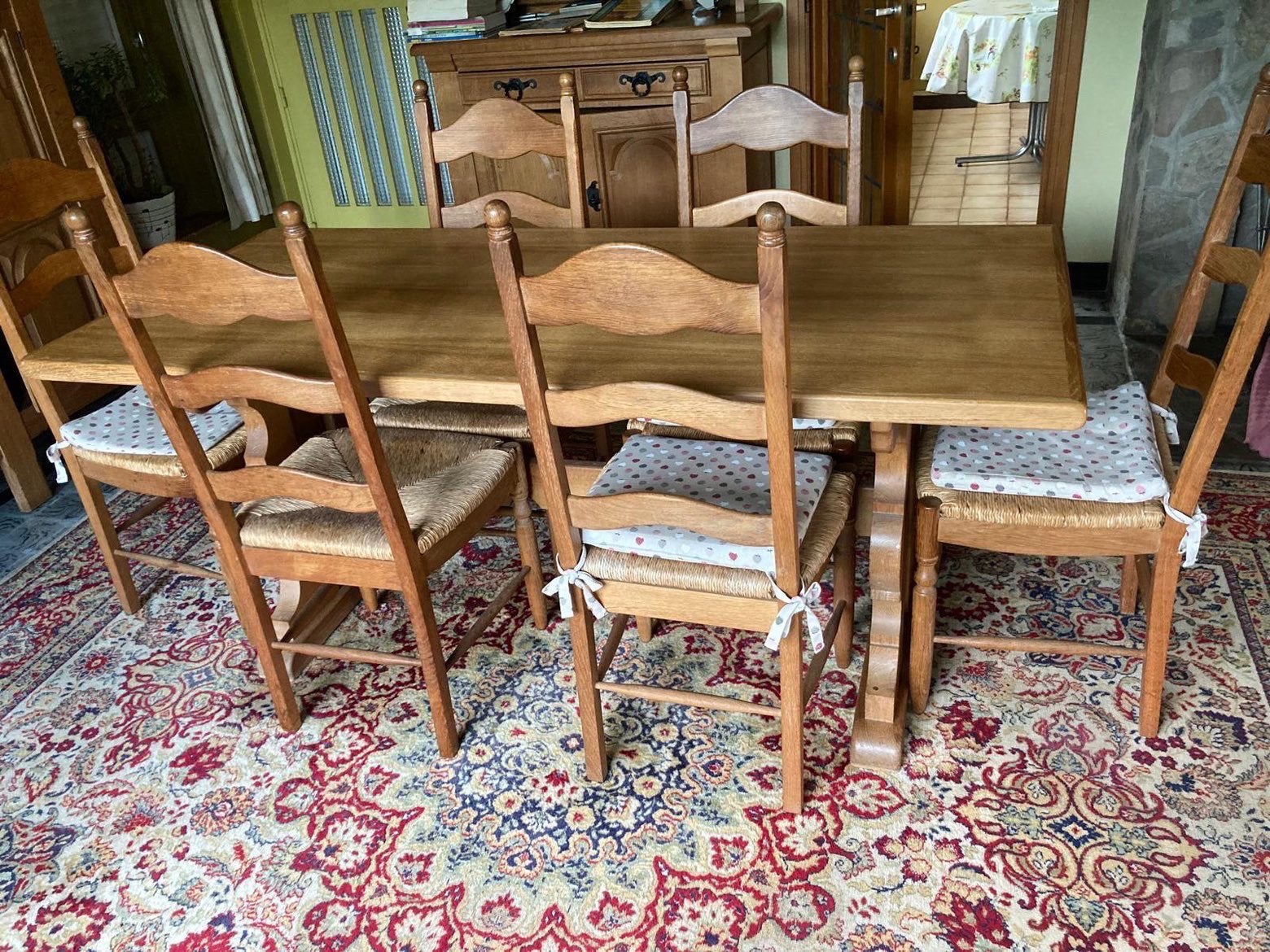 Table et chaises (ENLEVÉES D'URGENCE / D'UN DÉMÉNAGEMENT), Enlèvement