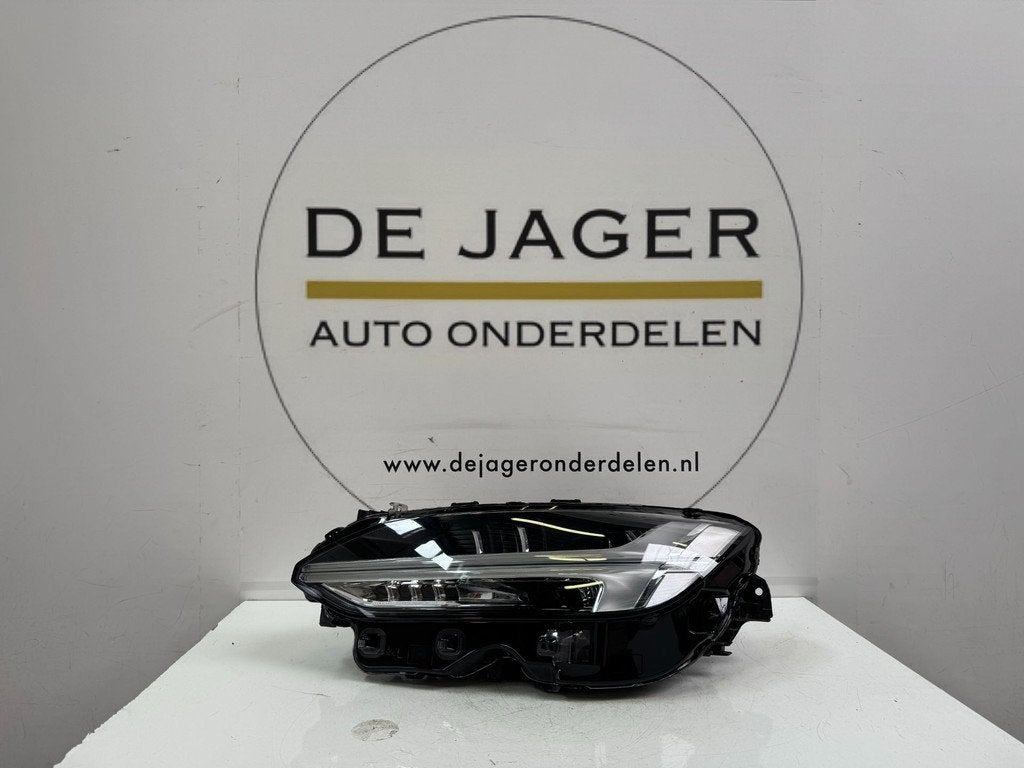 VOLVO S90 V90 VOL LED KOPLAMP LINKS 32342464, Gebruikt, Gunnar Engellaus vag 8
405 31  Gothenburg, SE, Info@volvocars.com, Volvo