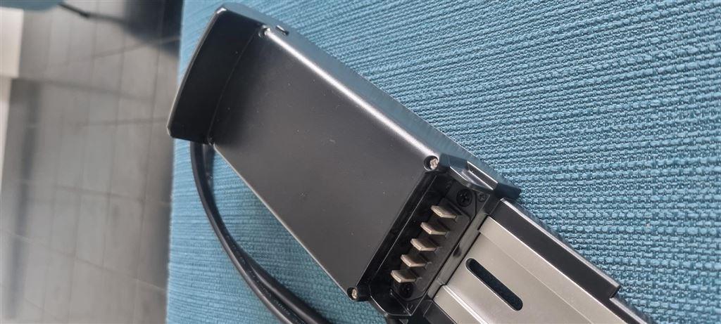 Orginele nieuwe accu houder/slee voor QM V20[Pro]/S20 Pro, Fietsen en Brommers, Ophalen of Verzenden, Nieuw