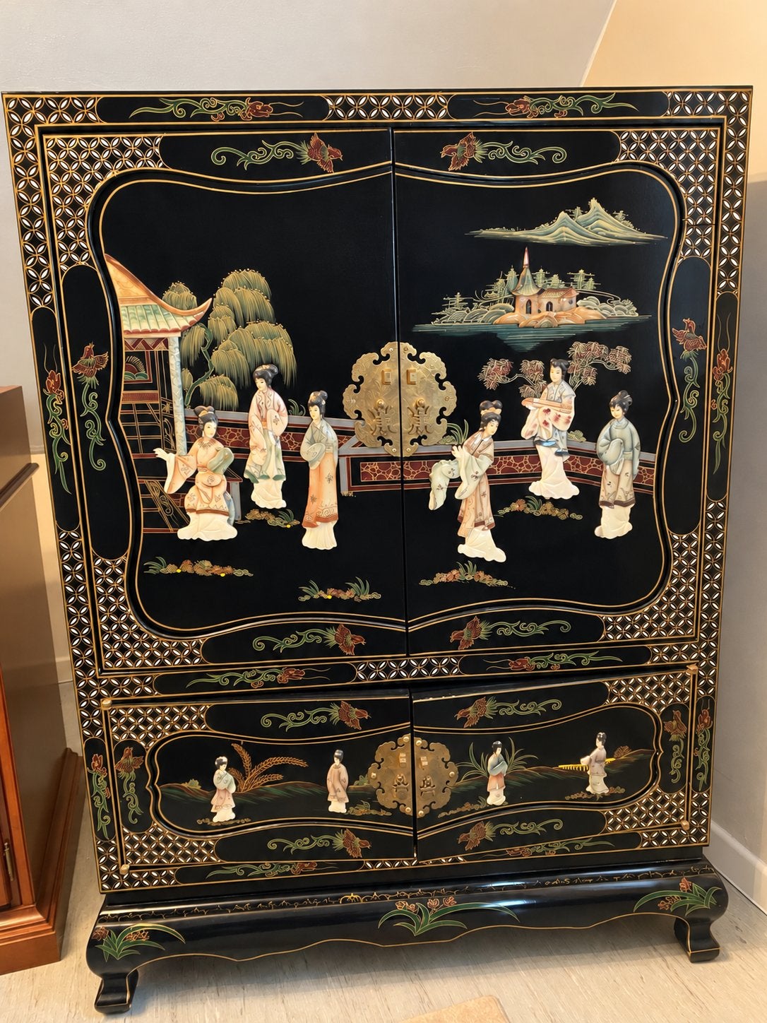 Armoire chinoise, Enlèvement
