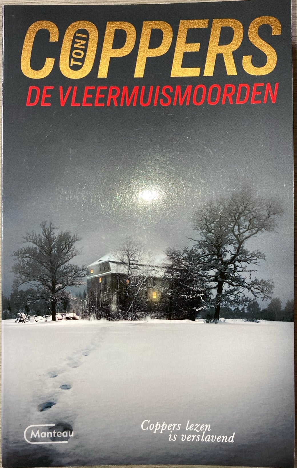 De vleermuismoorden - Toni Coppers, Boeken, Ophalen of Verzenden, Zo goed als nieuw