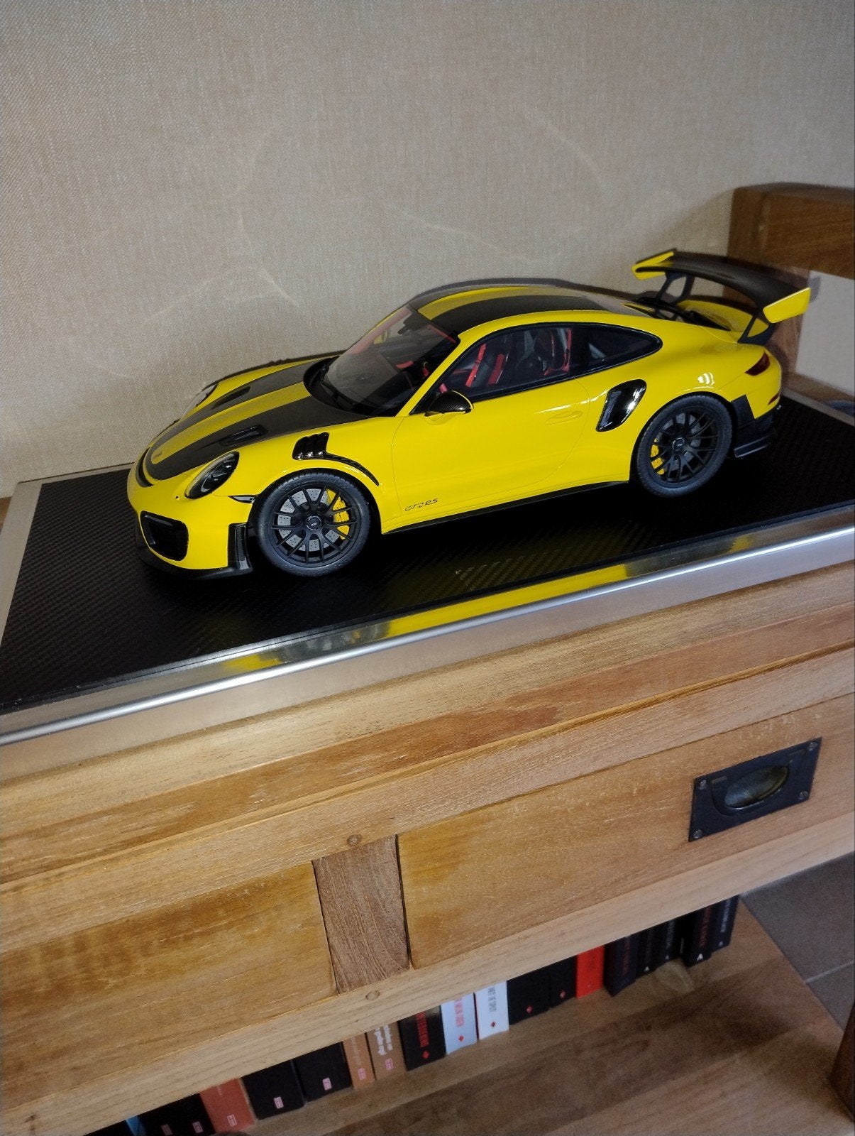 Porsche gt2 rs op schaal 1/12, Ophalen of Verzenden