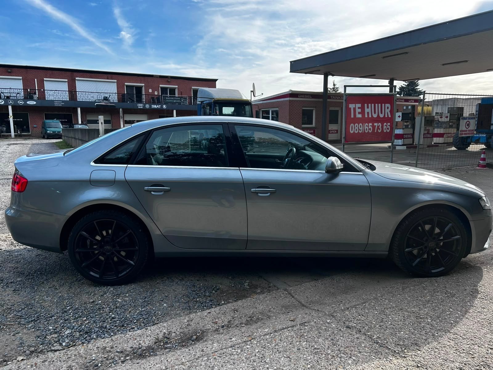 Audi A4 1.8 benzin automaat bj 2011 met 138000 km, Auto's, Euro 5, Stof, Zwart, 4 cilinders