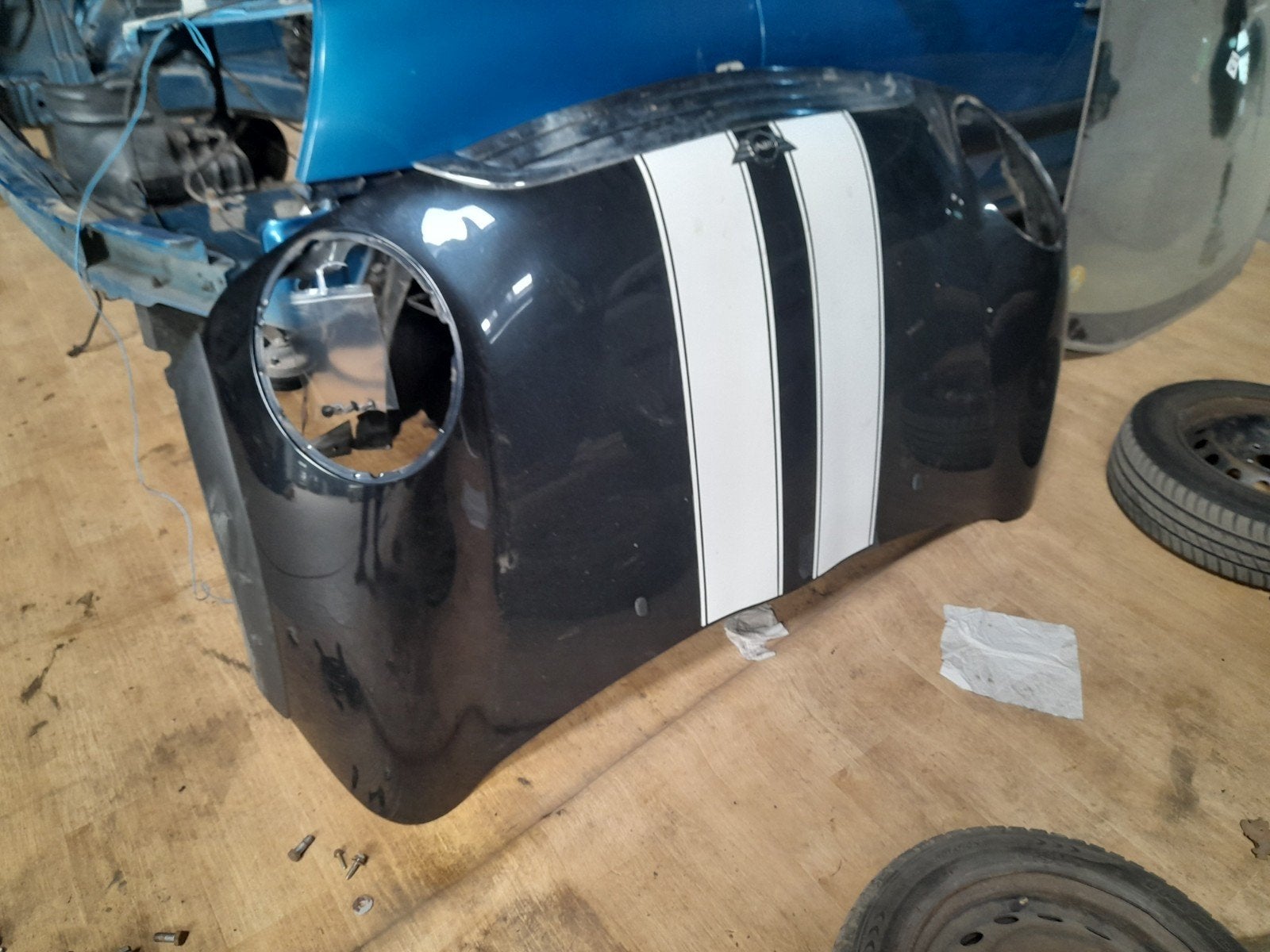 Capot moteur MINI R52 disponible sur 5060 Auvelais, Autos : Pièces & Accessoires, Enlèvement, Capot moteur, Avant, Mini