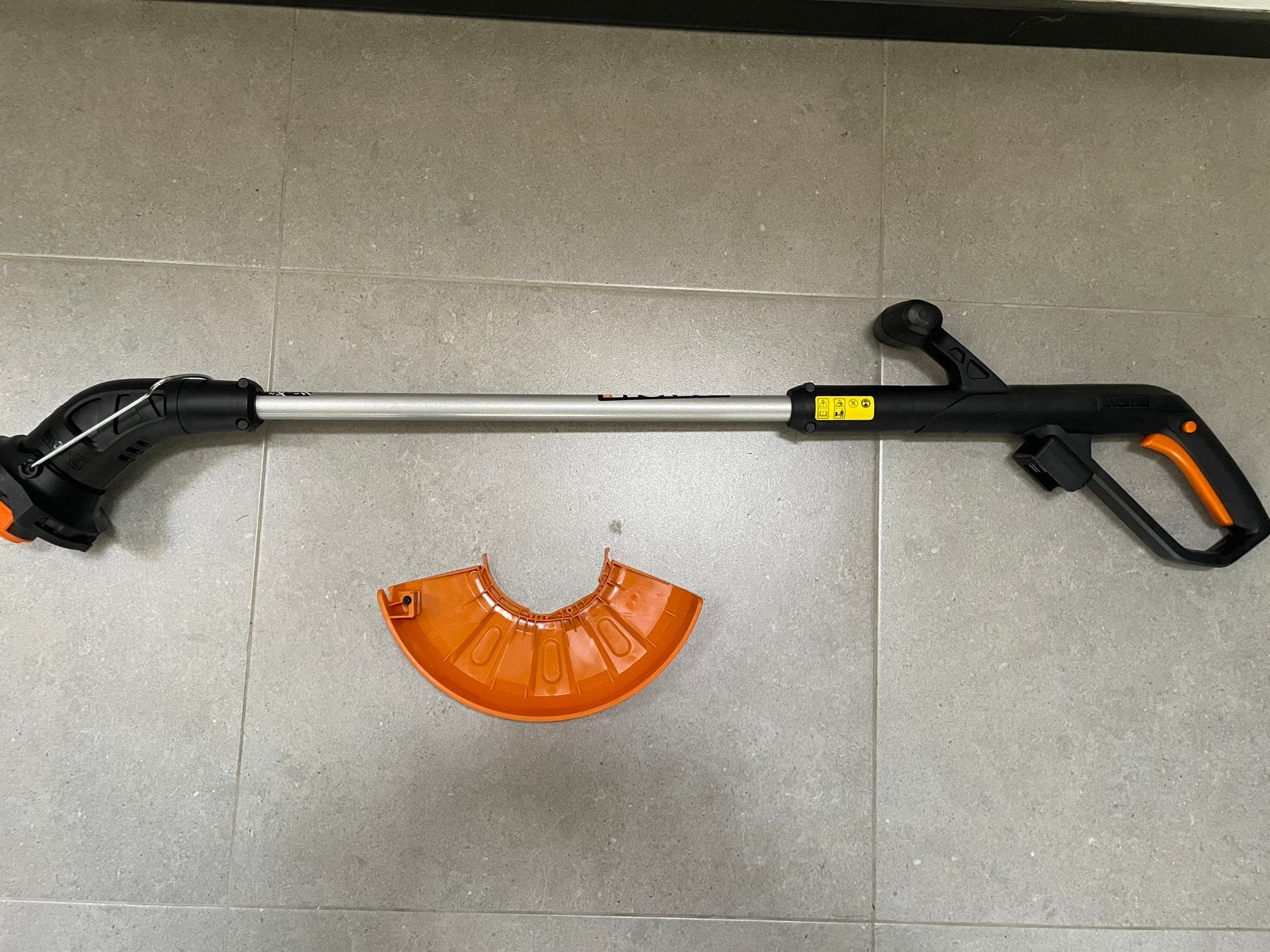 Kantenmaaier nieuw met 2 batterijen, Tuin en Terras, Ophalen, Nieuw