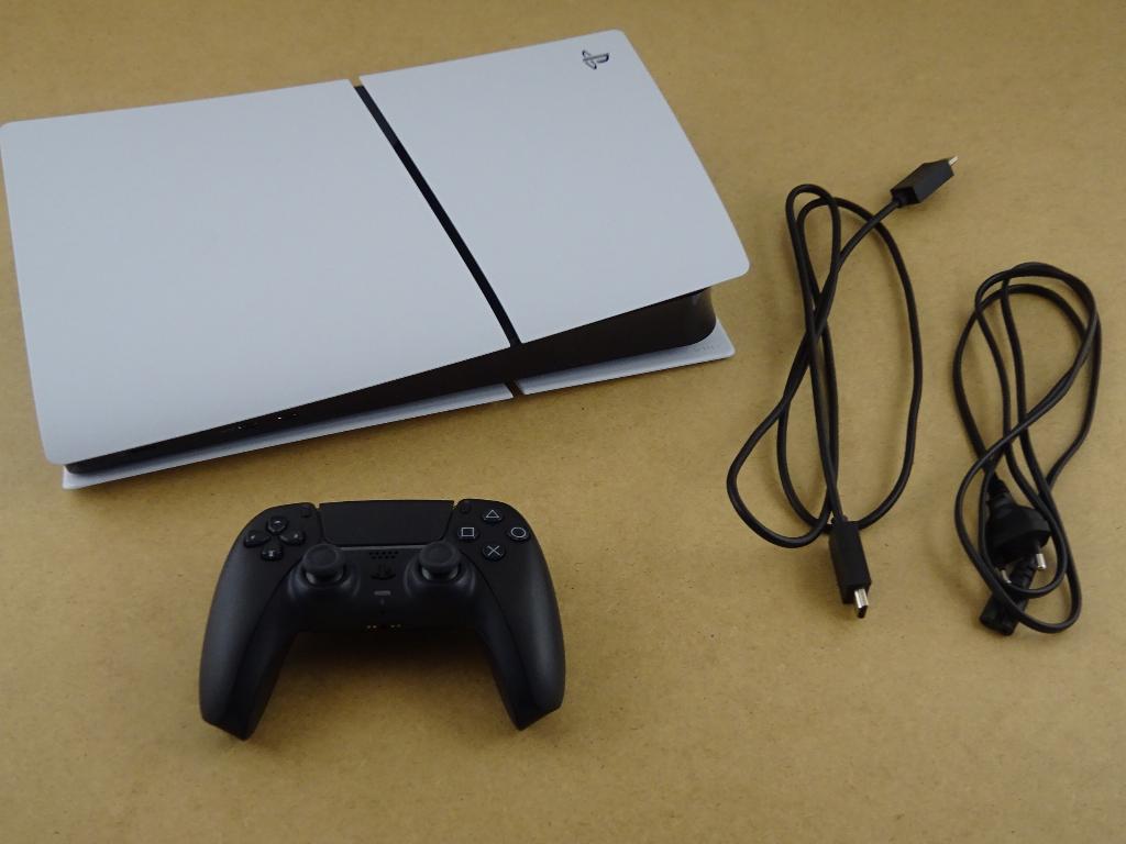 Playstation 5 slim console met controller(ps5, digital, 1TB, Ophalen of Verzenden, Zo goed als nieuw, Playstation 5