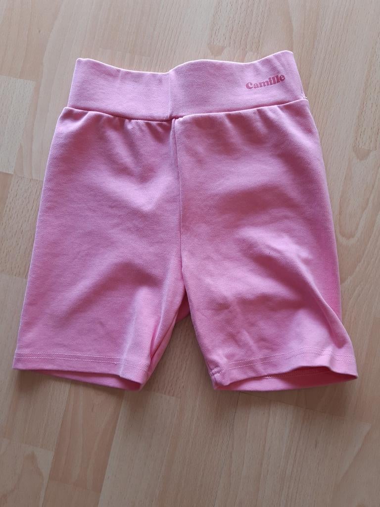 Short Camille, Ophalen
