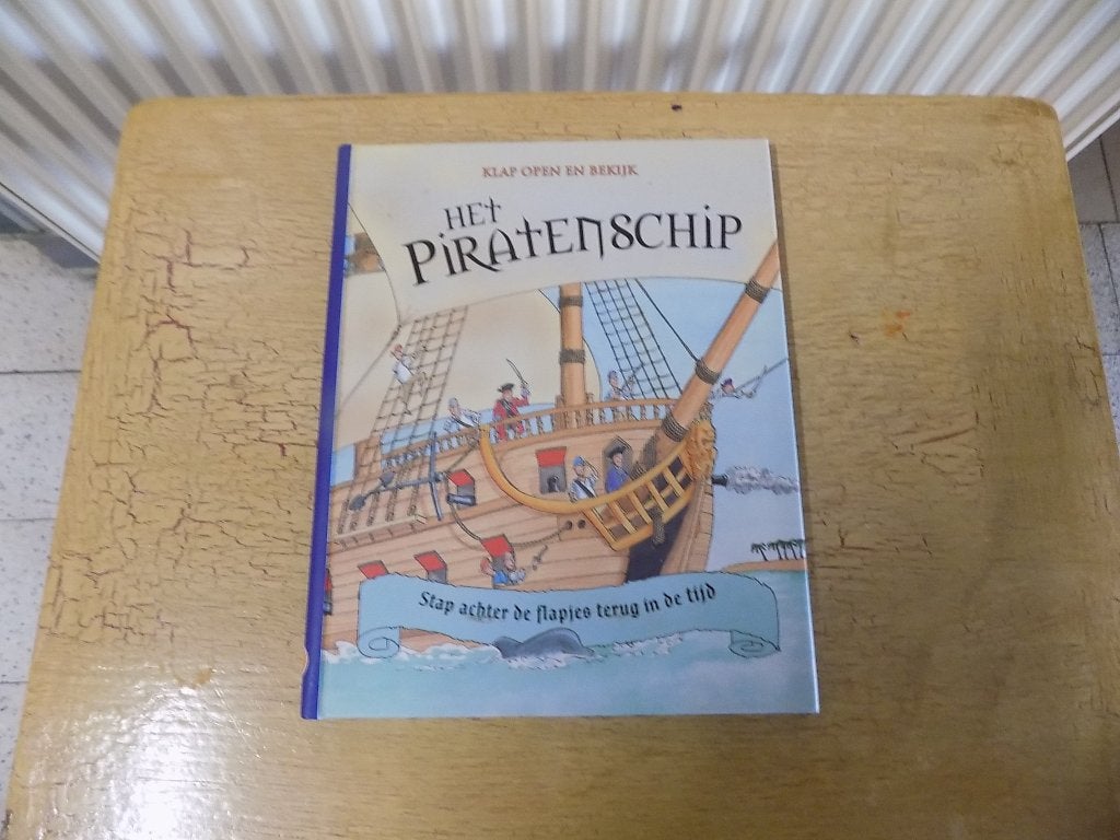 het piratenschip, Boeken, Ophalen of Verzenden, Zo goed als nieuw, Fictie