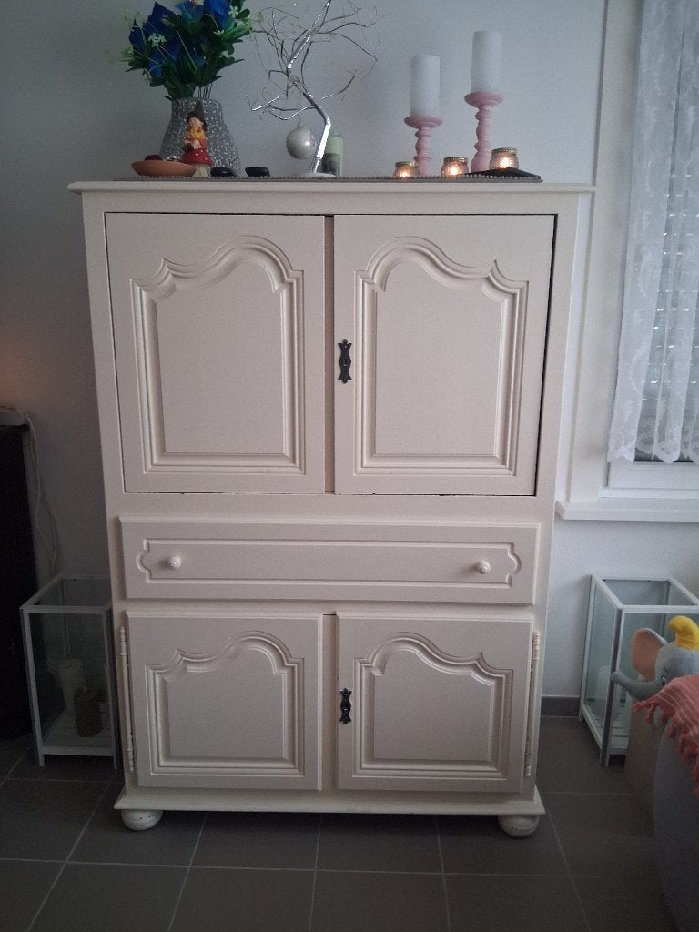 Tv kast in het ecru geschilderd., Huis en Inrichting, Ophalen, Gebruikt, 100 tot 150 cm, Eikenhout