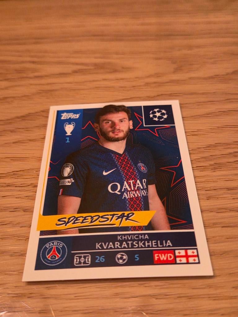 TOPPS CL 2025-2026 Kvaratskhelia nr 365, Ophalen