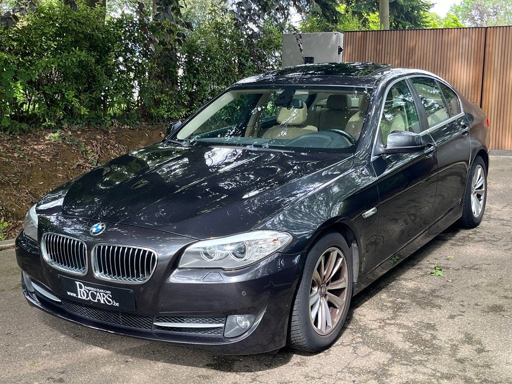 BMW 5 Serie 520 Xenon-Navigatie-Schuifdak-Leer-Pdc-17", Cuir, Entreprise, Carnet d'entretien, 120 kW
