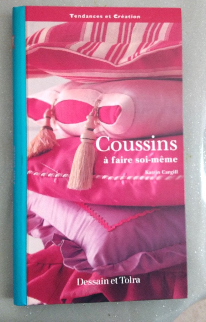 livre de coussins à faire soi même, Enlèvement, Comme neuf, Broderie ou Couture