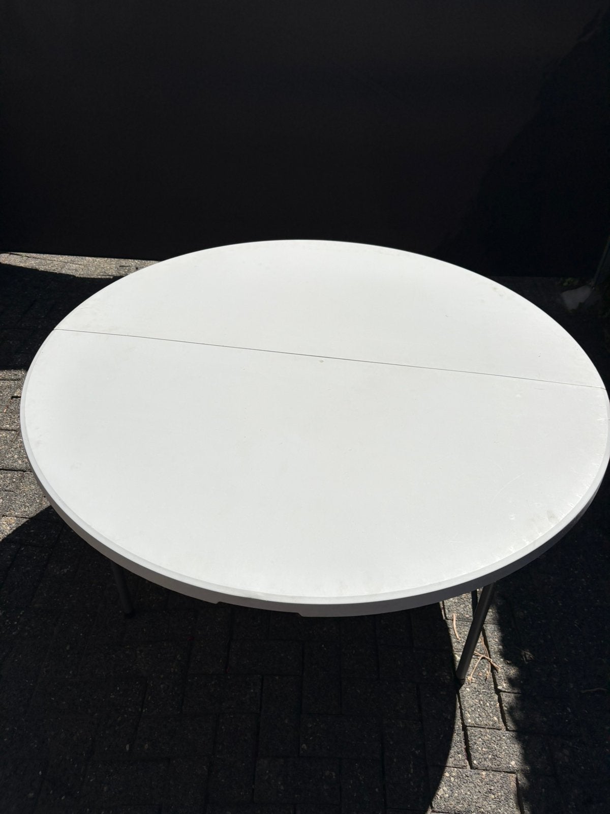 Klaptafel/bankettafel rond 152 cm, Ophalen, Zo goed als nieuw, Rond, Kunststof