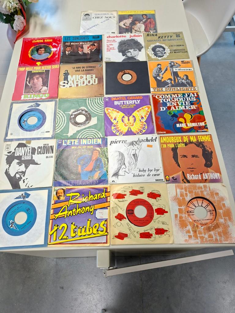 Lot van 22 Franse bekende singles jaren 60 en 70, Gebruikt, Overige genres, 7 inch, Single