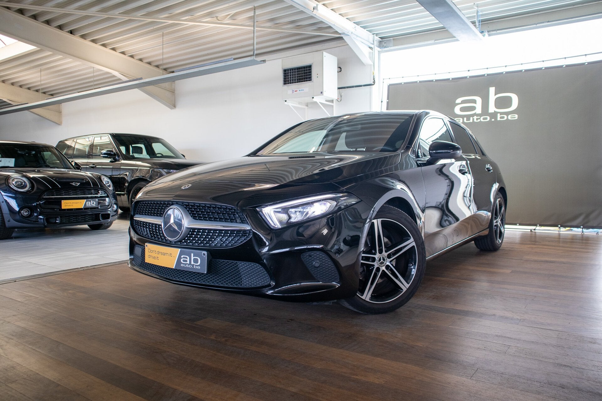 Mercedes-Benz A 180 CAMERA, ANDROID, APPLE, LED, PRIVACY GL, Auto's, 0 cilinders, Zwart, Zwart, Bedrijf