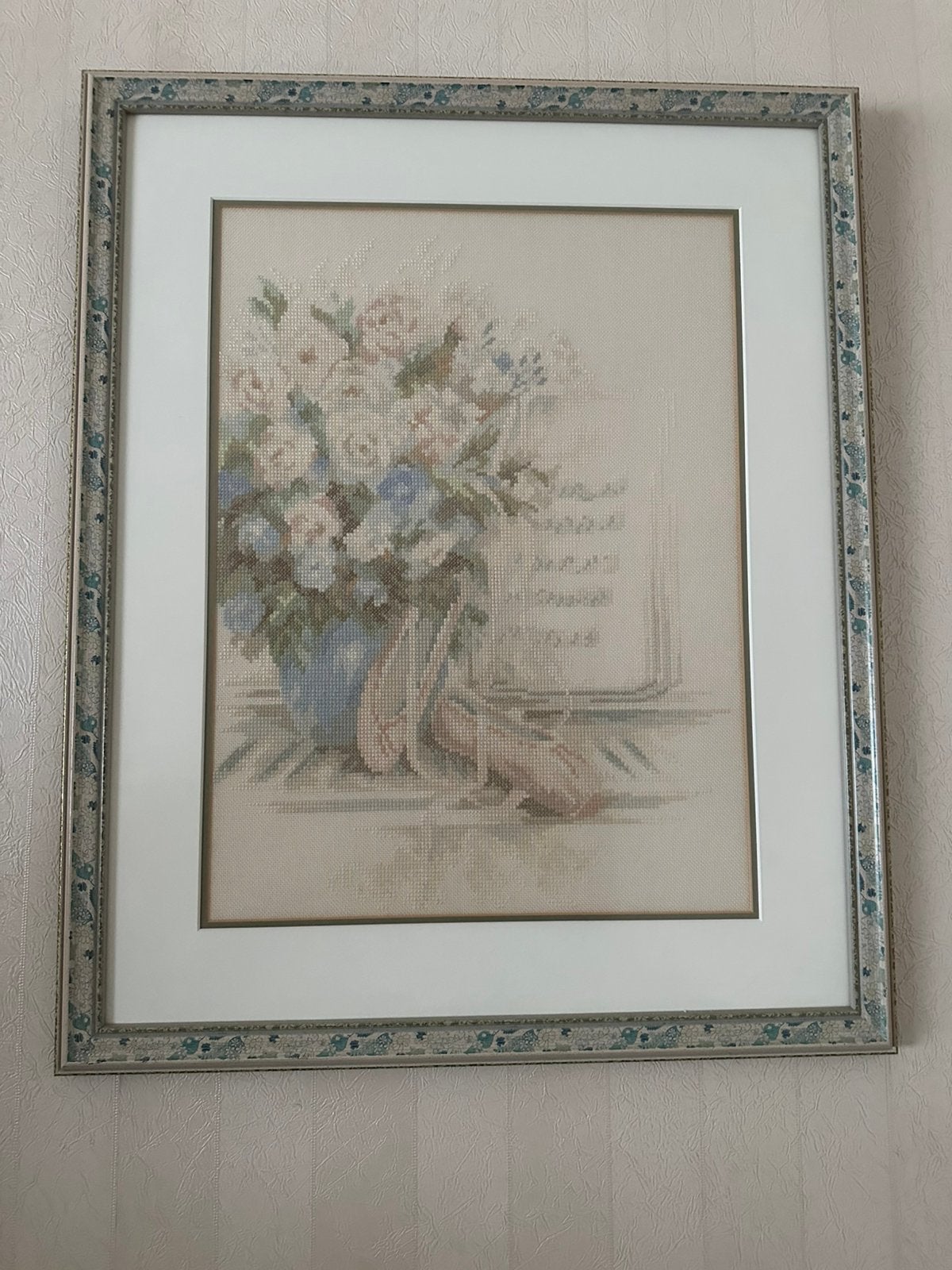 Geborduurd schilderij, Ophalen, Achter glas, Bloemen, Doek