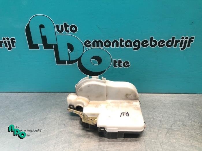 Deurslot Mechaniek 2Deurs rechts van een Volkswagen Golf (Go, Gebruikt, -, Volkswagen, -